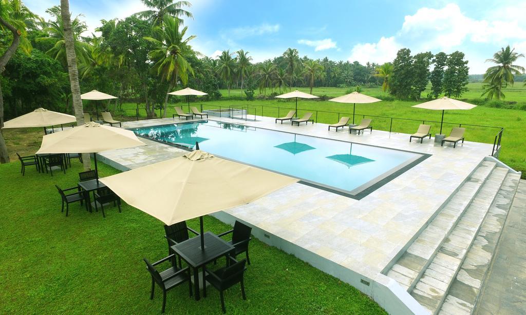 Miracle Resorts & Villas 폴로나루와 외부 사진